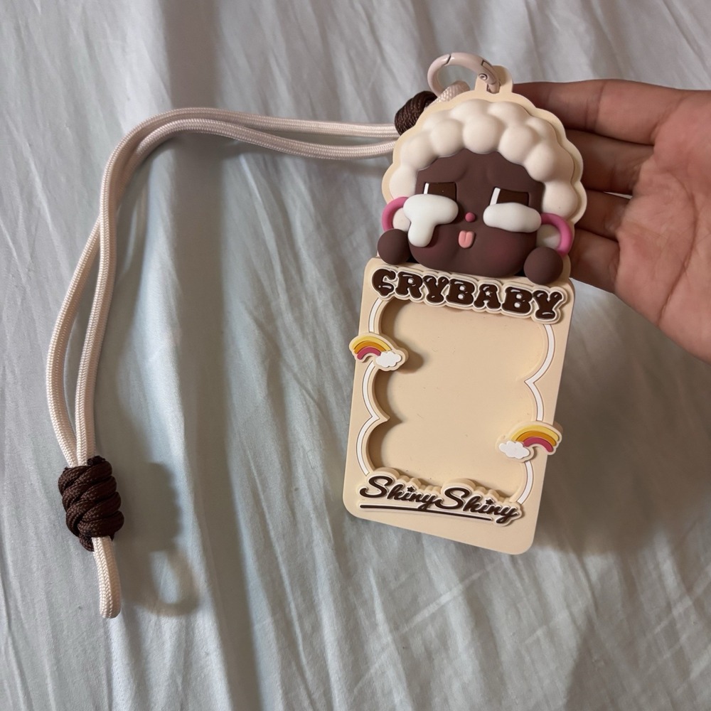 Pop Mart CryBaby Shiny Shiny Series Cardholder Lanyard Shiny Sweetheart Model